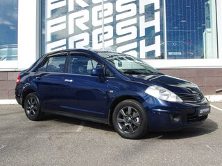 Nissan Tiida I