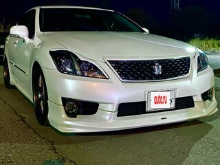 2010 Toyota Crown XIII (S200), белый, 2000000 рублей, вид 3