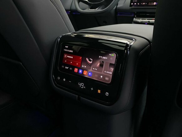 2026 Zeekr 9X 55 kWh (до 3.5 т), чёрный - вид 34