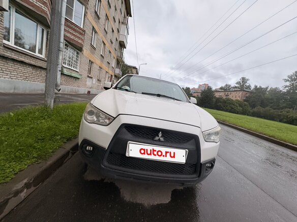 2010 Mitsubishi ASX I, белый, 690000 рублей - вид 10