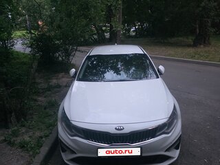 2019 Kia Optima IV Рестайлинг, белый, 1640000 рублей, вид 3