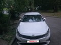 2019 Kia Optima IV Рестайлинг, белый, 1640000 рублей - вид 2