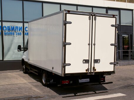 2016 Iveco Daily, белый, 2235000 рублей, вид 3