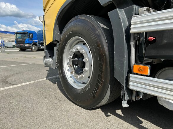 2019 Volvo FH, жёлтый, 4199000 рублей - вид 8