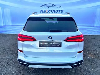 2019 BMW X5 30d IV (G05/G18), белый, 7300000 рублей, вид 4