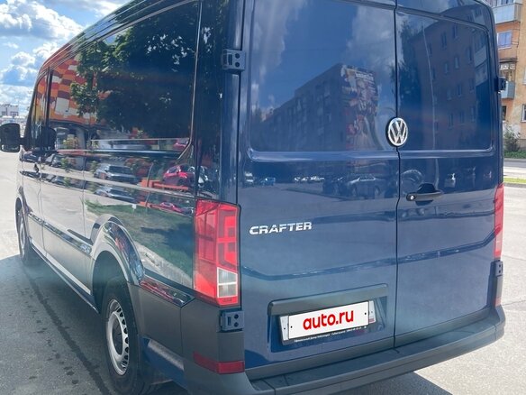 2019 Volkswagen Crafter, синий, 3800000 рублей - вид 4