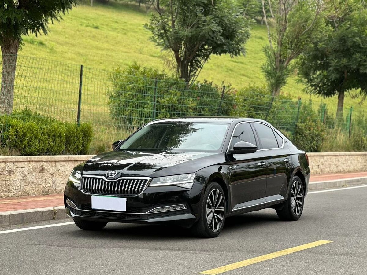 Открыть фотографии: Skoda Superb III Рестайлинг
