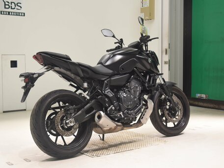 2022 Yamaha MT-07 (FZ-07), чёрный, 880000 рублей, вид 4