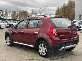 2013 Renault Sandero Stepway I, красный, 720000 рублей, вид 5
