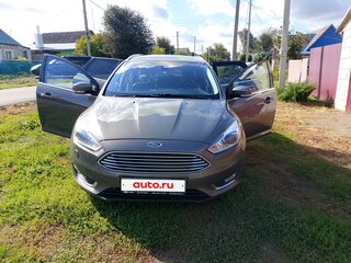 2017 Ford Focus III Рестайлинг, коричневый, 1100000 рублей, вид 2