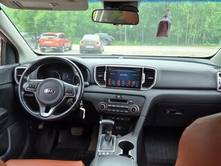 2018 Kia Sportage IV, коричневый, 2100000 рублей, вид 4