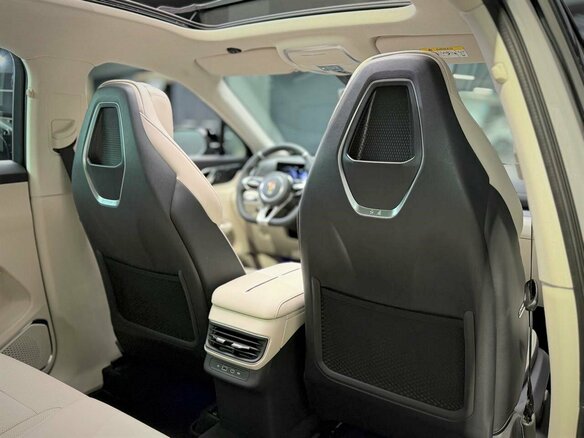 2026 Hongqi HS3, белый, 3469000 рублей - вид 11
