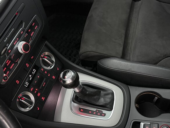 2012 Audi Q3 I (8U), белый - вид 14