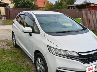 2018 Honda Fit III Рестайлинг, белый, 1230000 рублей, вид 2