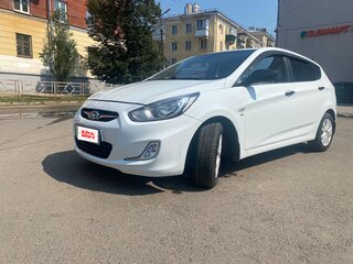 2013 Hyundai Solaris I, белый, 770000 рублей, вид 1