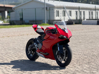 2015 Ducati 899 Panigale, красный, 1000000 рублей, вид 2