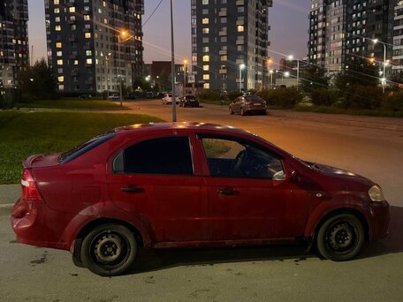2007 Chevrolet Aveo I Рестайлинг, красный, 140000 рублей, вид 4