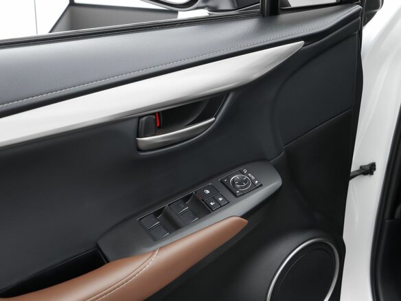 2015 Lexus NX 200t I, белый, 3139000 рублей - вид 17