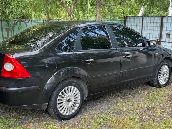 2006 Ford Focus II, чёрный - вид 2