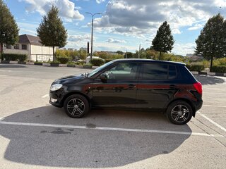 2013 Skoda Fabia II Рестайлинг, чёрный, 560000 рублей, вид 4