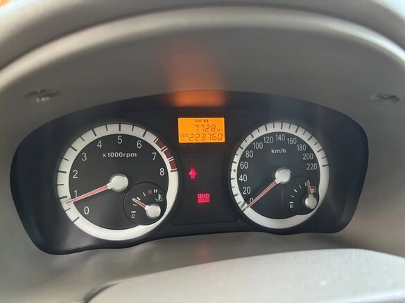 2006 Kia Rio II, оранжевый, 450000 рублей - вид 5