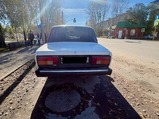 1993 Lada (ВАЗ) 2105, белый, 60000 рублей, вид 4