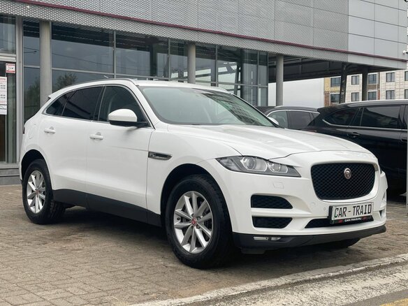 2018 Jaguar F-Pace I, белый, 2250000 рублей - вид 3