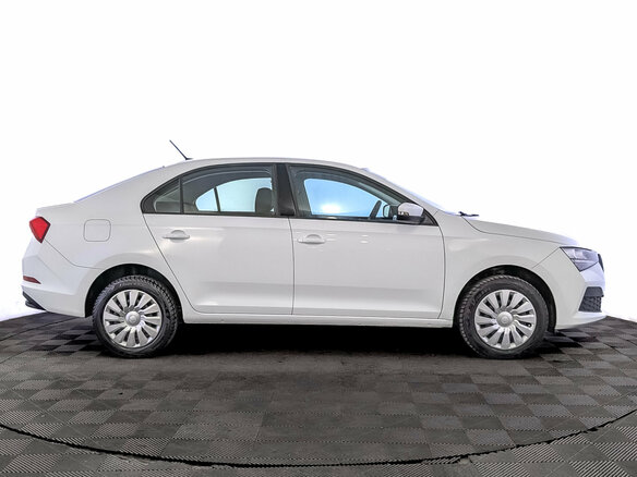 2021 Skoda Rapid II, белый - вид 3