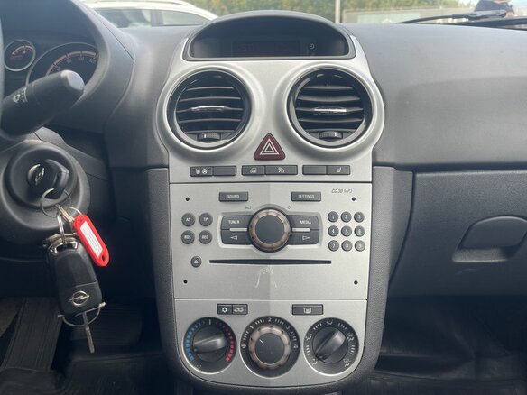 2013 Opel Corsa D Рестайлинг II, красный, 580000 рублей - вид 13