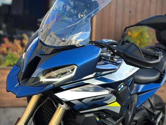 2024 BMW S 1000 XR, синий - вид 7