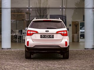 2019 Kia Sorento II Рестайлинг, белый, 1855000 рублей, вид 5