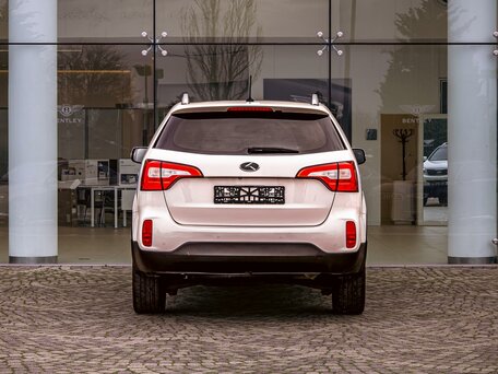 2019 Kia Sorento II Рестайлинг, белый, 1965000 рублей, вид 5