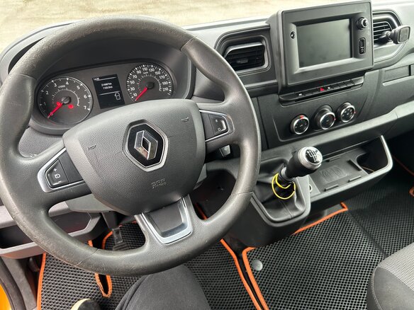 2021 Renault Master, оранжевый, 3400000 рублей - вид 7
