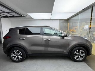 2019 Kia Sportage IV Рестайлинг, коричневый, 2349000 рублей, вид 4