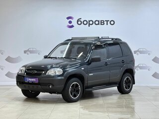 2014 Chevrolet Niva I Рестайлинг, чёрный, 650000 рублей, вид 1