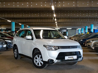 2014 Mitsubishi Outlander III Рестайлинг, белый, 1687000 рублей, вид 2