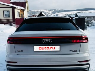 2020 Audi Q8 50 TDI I (4M), белый, 7450000 рублей, вид 3