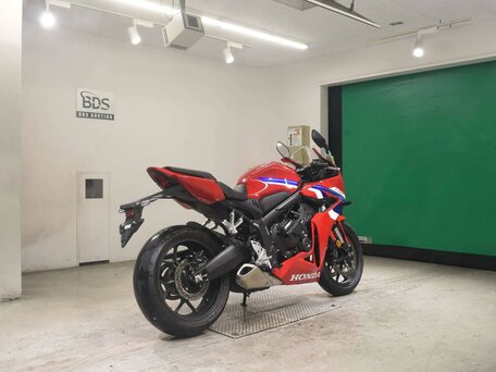 2026 Honda CBR 650R, красный, 1377000 рублей, вид 5