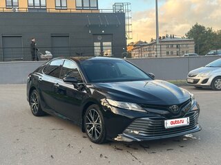 2019 Toyota Camry VIII (XV70), чёрный, 2600000 рублей, вид 2
