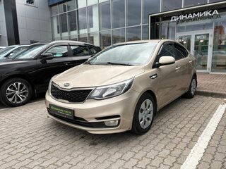 2015 Kia Rio III Рестайлинг, бежевый, 1125000 рублей, вид 1