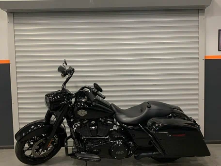 2022 Harley-Davidson Road King Special, чёрный, 1900000 рублей, вид 1