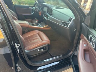 2021 BMW X7 30d I (G07), чёрный, 9900000 рублей, вид 5