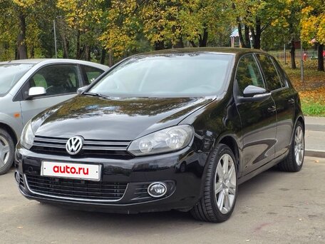 2010 Volkswagen Golf VI, чёрный, 700000 рублей, вид 2