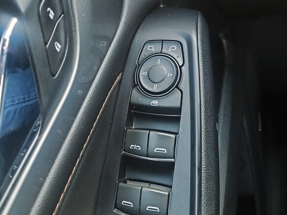 2018 Chevrolet Traverse II, белый, 2900000 рублей - вид 15