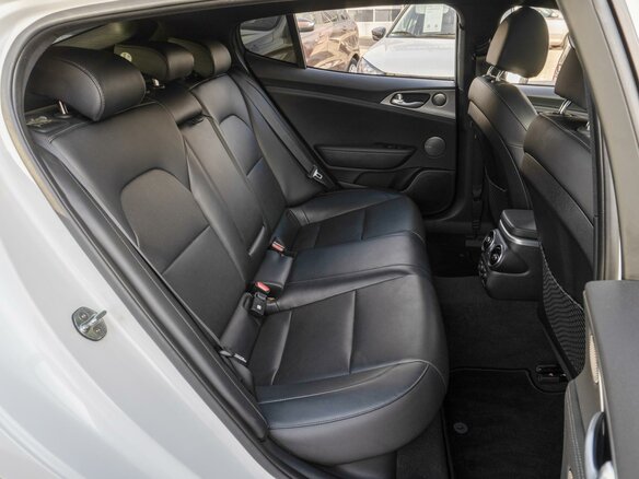 2019 Kia Stinger I, белый, 2569000 рублей - вид 8