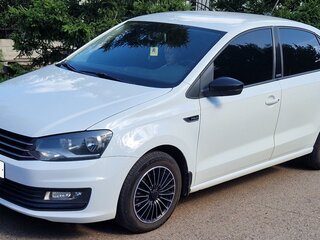2018 Volkswagen Polo V Рестайлинг, белый, 950000 рублей, вид 2