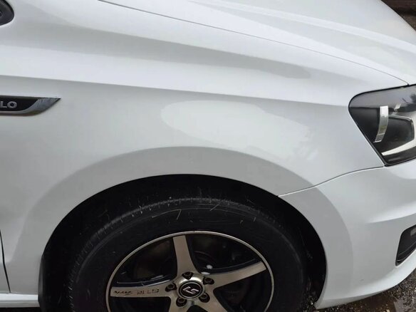 2018 Volkswagen Polo V Рестайлинг, белый, 980000 рублей - вид 6
