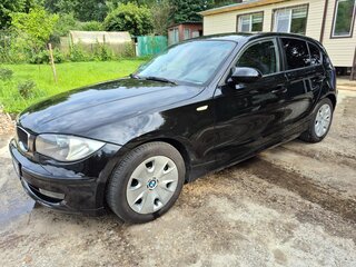 2008 BMW 1 серии 118i I (E81/E82/E87/E88) Рестайлинг, чёрный, 565000 рублей, вид 2