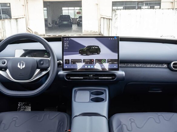 2026 Leapmotor A10 53 kWh, серебристый, 2199000 рублей - вид 9