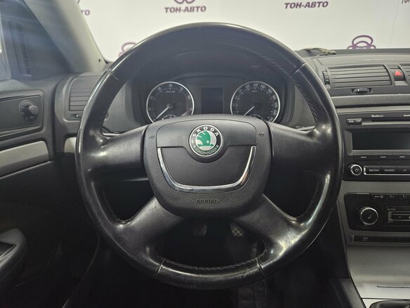2013 Skoda Octavia II (A5) Рестайлинг, белый, 995000 рублей - вид 15